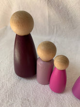 Load image into Gallery viewer, #5 Seconds 9cm &amp; 6cm Peg Dolls