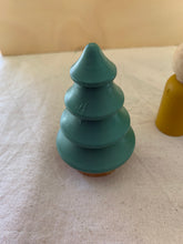 Load image into Gallery viewer, Seconds Peg Dolls #24